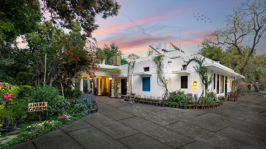 Mittal Co. luxury bungalow gallery - prestigious properties in Lutyens' Delhi